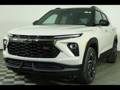 New 2026 Chevrolet TrailBlazer RS w/ Convenience Package image 2