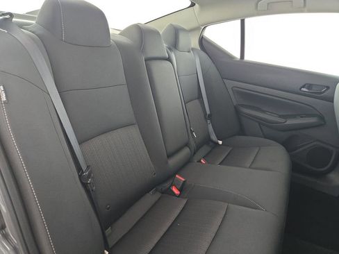 Used 2025 Nissan Altima 2.5 SV image 31