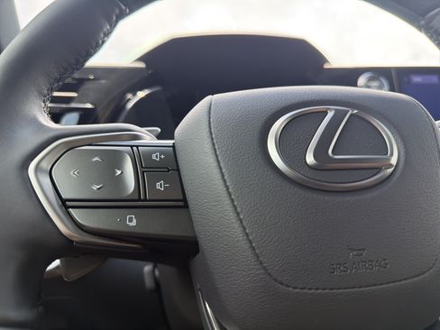Used 2023 Lexus RX 350 w/ Cold Area Package AWD/4WD image 9