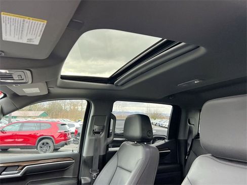 Used 2022 Chevrolet Silverado 1500 RST w/ Redline Edition image 19