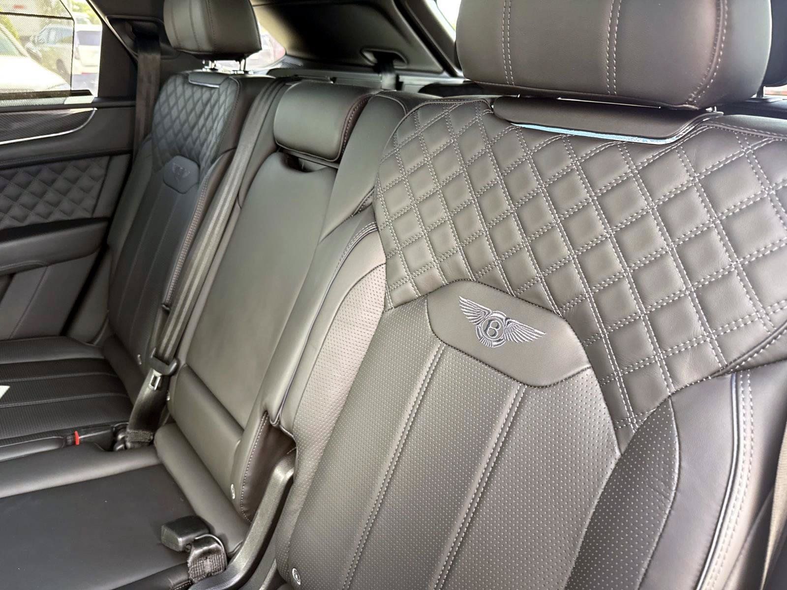 Used 2022 Bentley Bentayga Speed AWD/4WD image 12