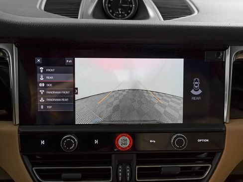 New 2026 Porsche Macan image 21