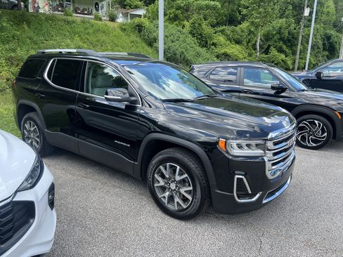 Used 2023 GMC Acadia SLE w/ Driver Convenience Package AWD/4WD image 3