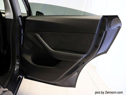 Used 2021 Tesla Model Y Performance AWD/4WD image 27