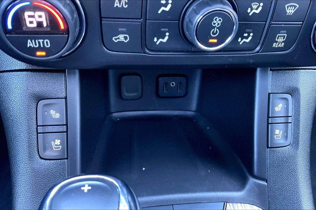 Used 2019 GMC Acadia Denali w/ Technology Package AWD/4WD image 17