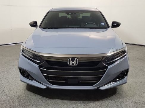 Used 2022 Honda Accord Sport image 2