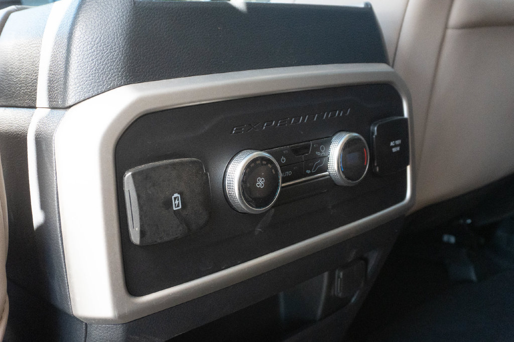 Used 2024 Ford Expedition Max XLT RWD image 28
