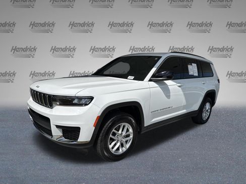 Used 2025 Jeep Grand Cherokee L Laredo RWD image 4