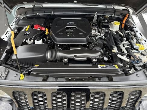 Used 2023 Jeep Wrangler Unlimited w/ Safety Group AWD/4WD image 24