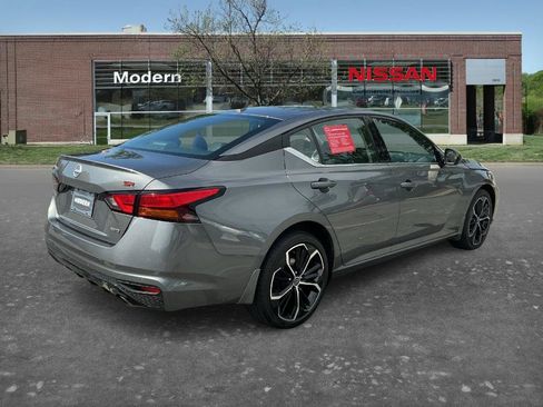 Certified 2024 Nissan Altima 2.5 SR w/ SR Premium Package AWD/4WD image 4