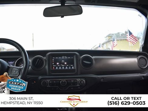 Used 2022 Jeep Gladiator Sport image 32