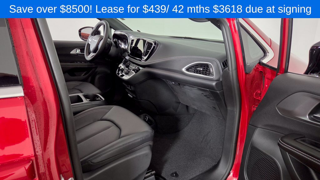 New 2026 Chrysler Pacifica Select FWD image 35