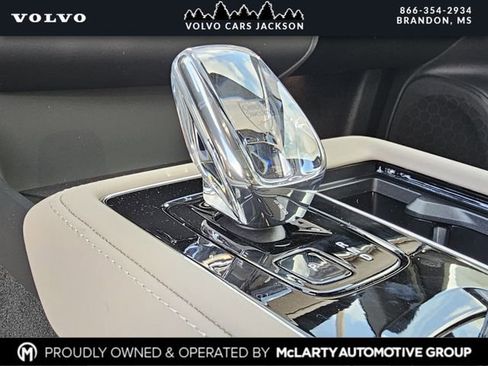 New 2026 Volvo XC90 B6 Ultra w/ Protection Package Premier image 25