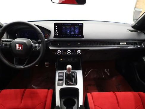 Used 2025 Honda Civic Type R image 14