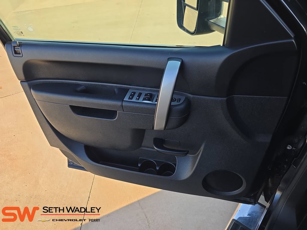 Used 2012 GMC Sierra 3500 SLE AWD/4WD image 27