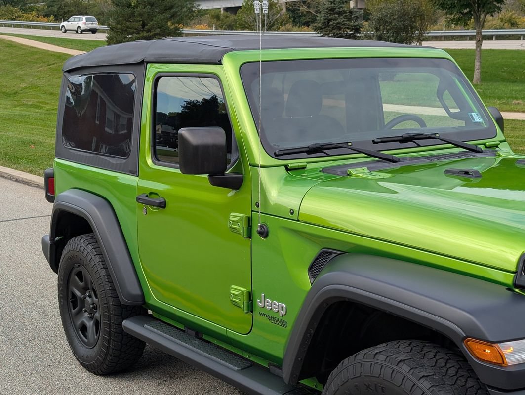 Used 2018 Jeep Wrangler Sport AWD/4WD image 14