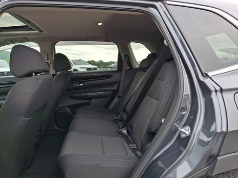 Used 2024 Honda CR-V EX image 11
