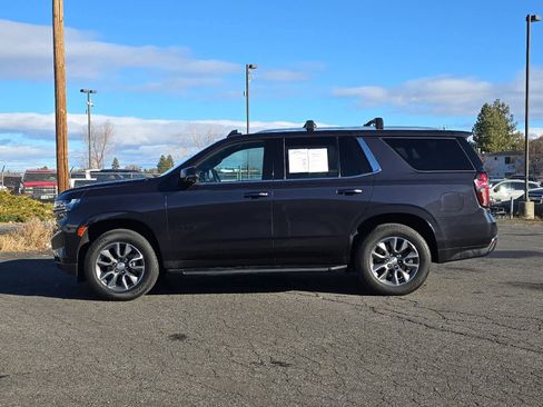 Used 2022 Chevrolet Tahoe LT w/ Luxury Package image 5