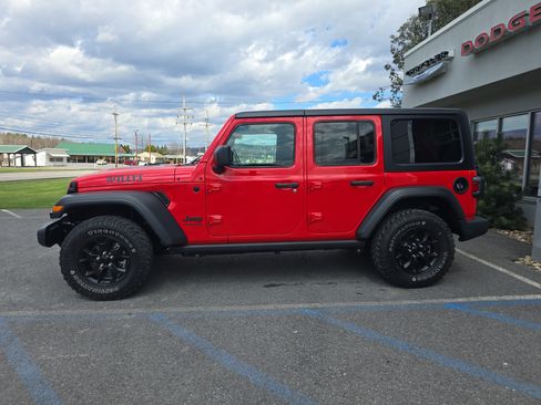 Used 2022 Jeep Wrangler Unlimited Sport image 7
