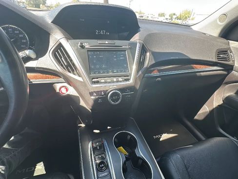 Used 2018 Acura MDX FWD image 13