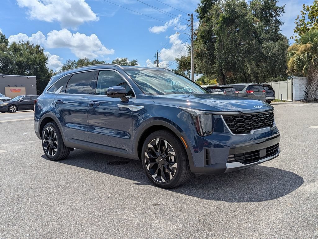 Certified 2026 Kia Sorento SX FWD image 2