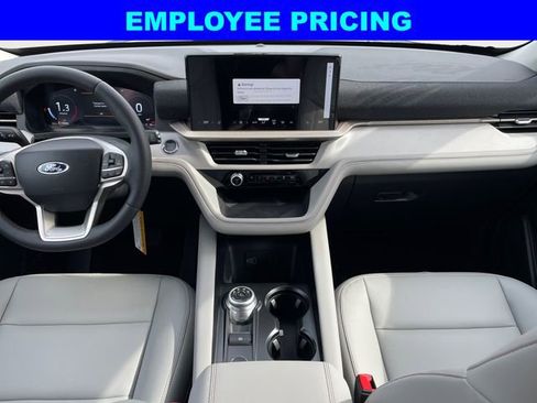 New 2026 Ford Explorer Active AWD/4WD image 10