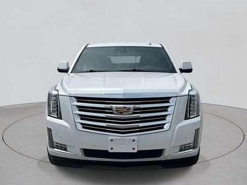 Used 2020 Cadillac Escalade Platinum AWD/4WD image 2