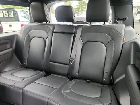Used 2024 Land Rover Defender 90 X-Dynamic SE AWD/4WD image 20