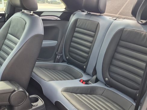 Used 2012 Volkswagen Beetle Turbo FWD image 13