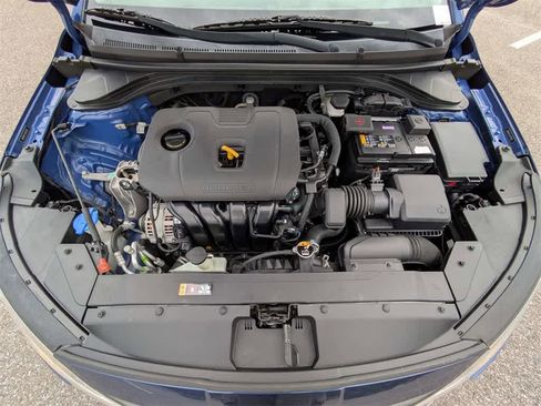 Used 2020 Hyundai Elantra Value Edition image 12