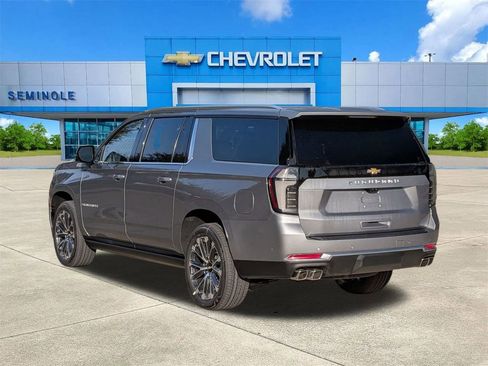 New 2026 Chevrolet Suburban High Country RWD image 3