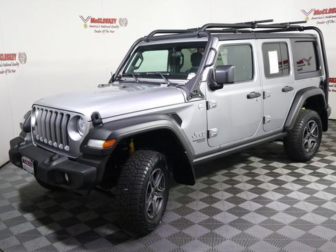 Used 2019 Jeep Wrangler Unlimited Sport S AWD/4WD image 12