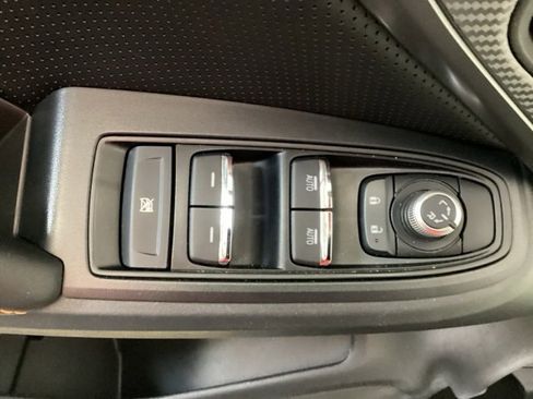 Certified 2023 Subaru Crosstrek 2.5i Limited w/ Moonroof Package image 17