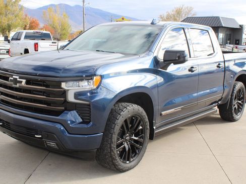 Used 2022 Chevrolet Silverado 1500 High Country w/ High Country Premium Package image 4