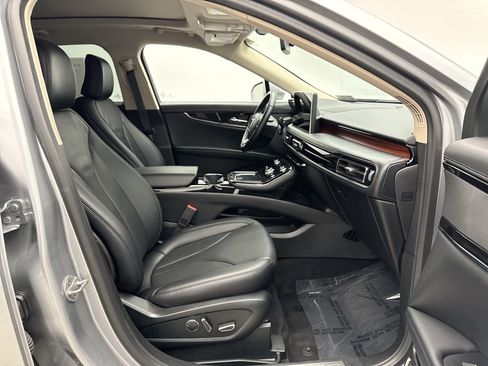 Used 2022 Lincoln Nautilus Reserve image 18