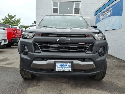 Certified 2024 Chevrolet Colorado Trail Boss w/ Technology Package AWD/4WD image 2
