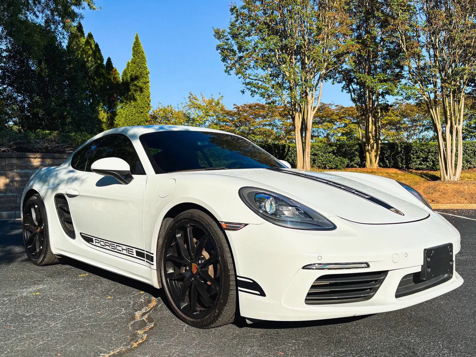 Used 2018 Porsche 718 Cayman RWD image 4