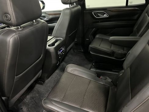 Used 2021 Chevrolet Tahoe High Country w/ Premium Package RWD image 13