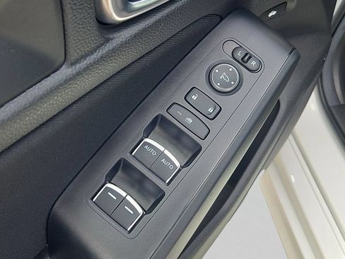 Certified 2025 Honda Civic LX image 21