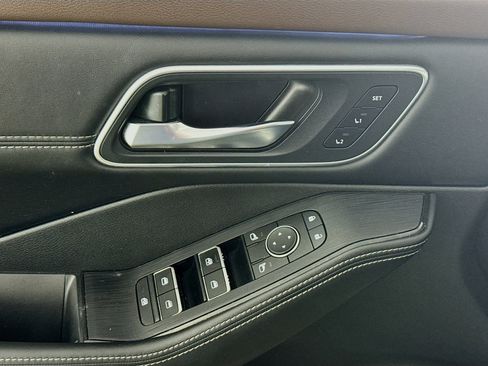 Used 2023 Nissan Rogue Platinum w/ Platinum Premium Package image 22