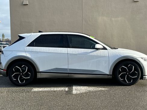 Used 2024 Hyundai Ioniq 5 Limited image 3