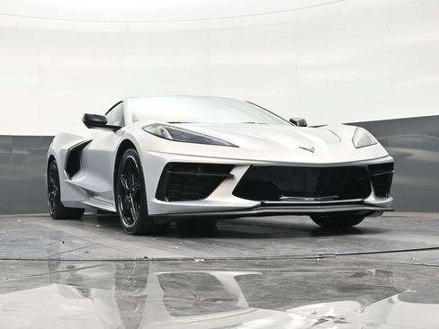 Used 2023 Chevrolet Corvette Stingray Coupe w/ Z51 Performance Package RWD image 26