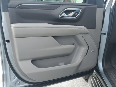 Used 2024 Chevrolet Tahoe LT w/ LT Signature Package image 21