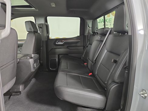 Certified 2025 Chevrolet Silverado 1500 RST w/ Convenience Package II AWD/4WD image 12