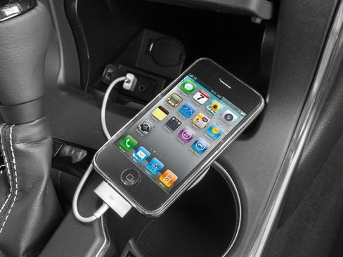 Used 2017 Toyota Camry SE image 16