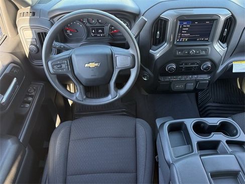 New 2025 Chevrolet Silverado 1500 Custom image 12