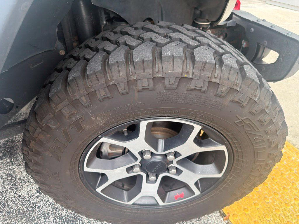 Used 2021 Jeep Wrangler Unlimited Rubicon AWD/4WD image 23