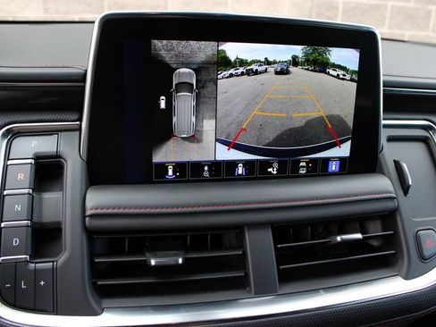 Certified 2022 Chevrolet Suburban RST w/ Luxury Package AWD/4WD image 22