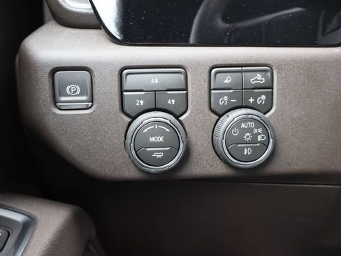 New 2026 Chevrolet Silverado 2500 LT w/ Safety Package AWD/4WD image 7