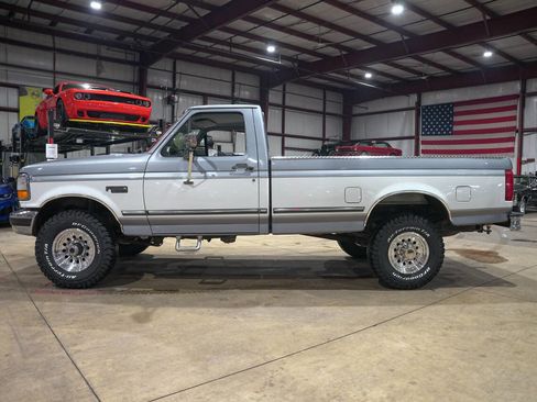 Used 1996 Ford F250 XLT 2dr 4WD Standard Cab LB HD image 4
